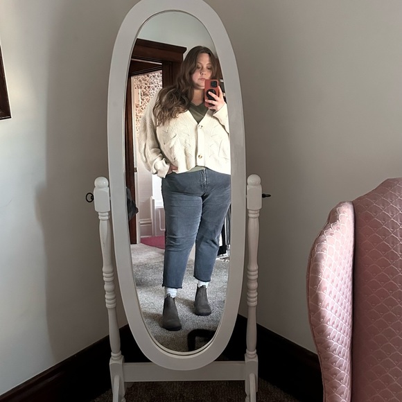 Meet your Posher, Sierra - Picture 3 of 14